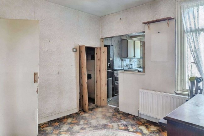 120 Southlands Road, Bromley, BR2 9QY 7