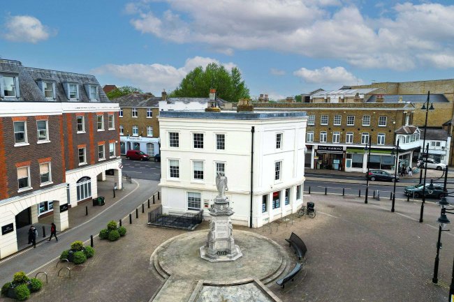 Cygnet House, 2 Clarence Street, Staines-upon-Thames TW18 4SP 2