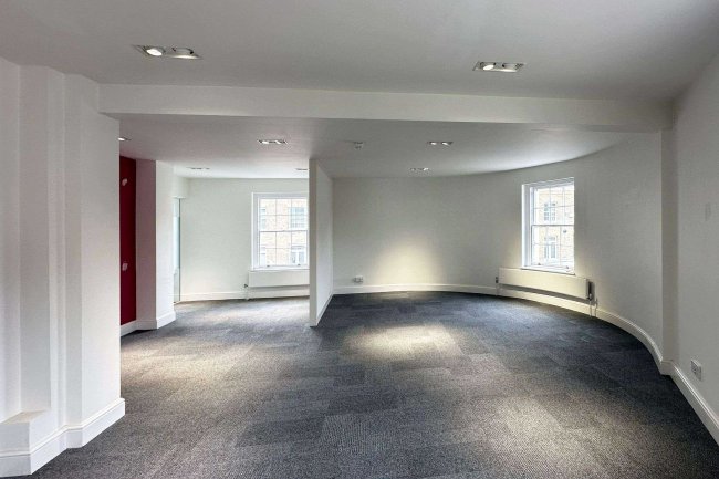 Cygnet House, 2 Clarence Street, Staines-upon-Thames TW18 4SP 2