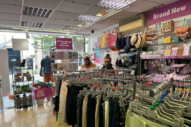 6 Piccadilly, Stoke-on-trent, ST1 1DF 3