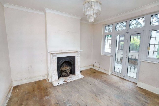 48 Holland Park Avenue, Ilford, Essex, IG3 8JS 2