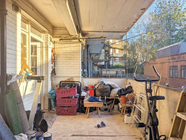 Flat 22 Selwyn Court, Blackheath Village, London, SE3 9SZ 3