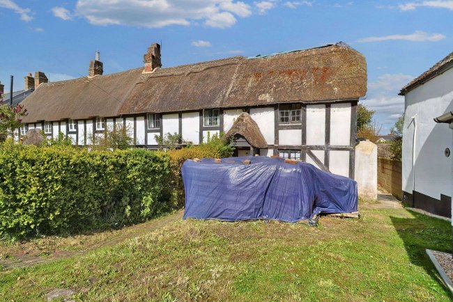 29 High Street, Spetisbury, Dorset, DT11 9DJ 2