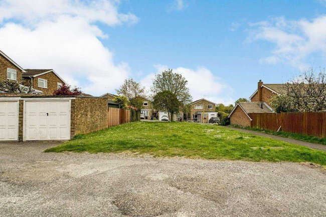 Land adjacent to 11 The Brickfields, Ware, SG12 0AZ 6