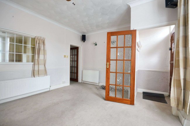 57 Knowles Hill Crescent, Lewisham, London, SE13 6DT 6