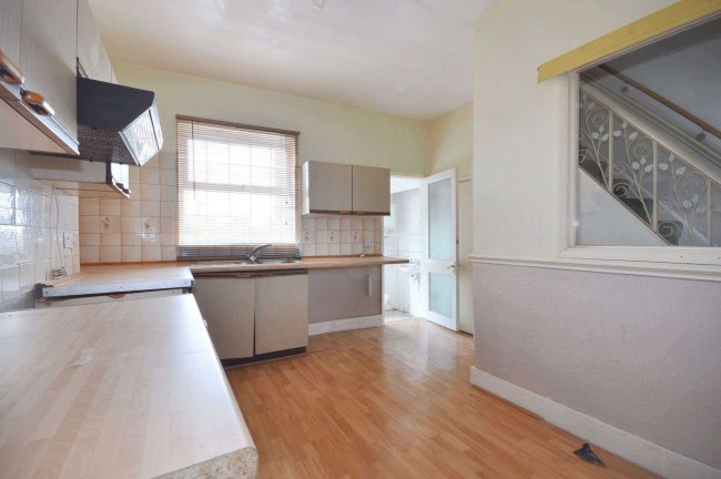 57 Knowles Hill Crescent, Lewisham, London, SE13 6DT 6