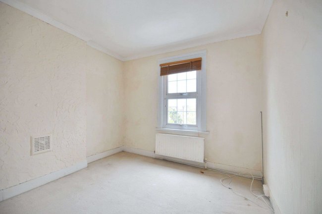 57 Knowles Hill Crescent, Lewisham, London, SE13 6DT 6