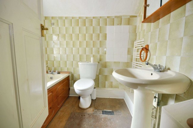 57 Knowles Hill Crescent, Lewisham, London, SE13 6DT 6