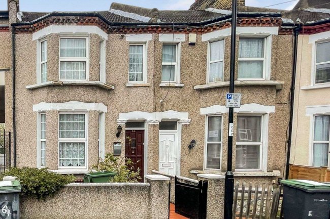57 Knowles Hill Crescent, Lewisham, London, SE13 6DT 6
