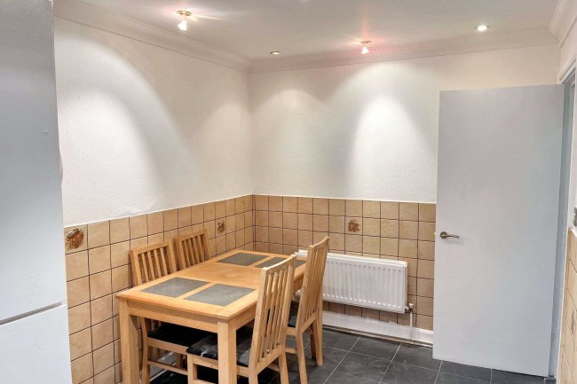 Flat 1,18 Mosslea Road, Penge, London, SE20 7BW 10