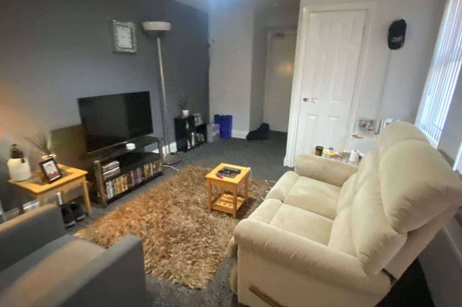 9 Woodfield Road, Blackpool, Lancashire, FY1 6AX 2