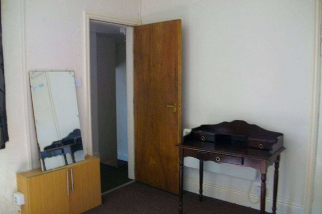 9 Woodfield Road, Blackpool, Lancashire, FY1 6AX 2