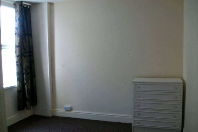 9 Woodfield Road, Blackpool, Lancashire, FY1 6AX 2