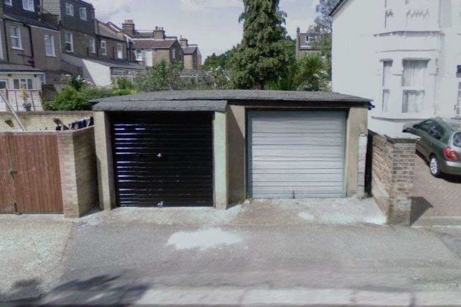 Two garages, 54 Broadfield Road, Catford, London, SE6 1NE 8