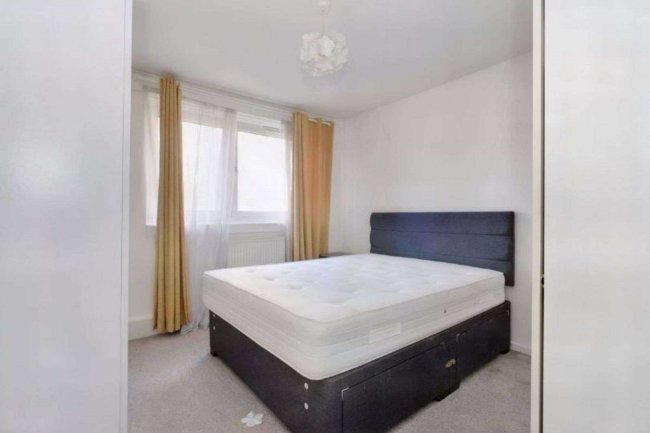 Flat 9 Lyndhurst House, Ellisfield Drive, Putney, London, SW15 4DR 7