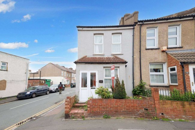 28 St Vincents Road Dartford Kent DA1 1XZ 9