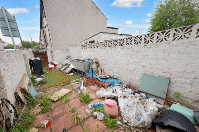 28 St Vincents Road Dartford Kent DA1 1XZ 9