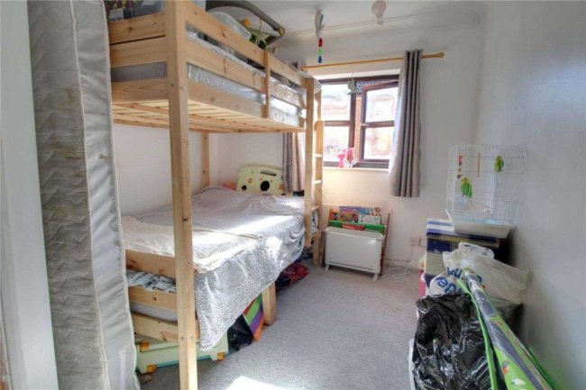 5 Gregan Court, Cambridge Road, Aldershot, GU11 3YA 10