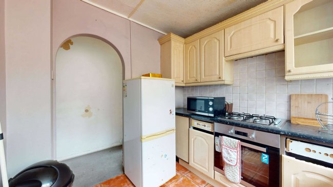 6 Brownlow Lodge, Brownlow Road, Bounds Green, London, N11 2BL 8