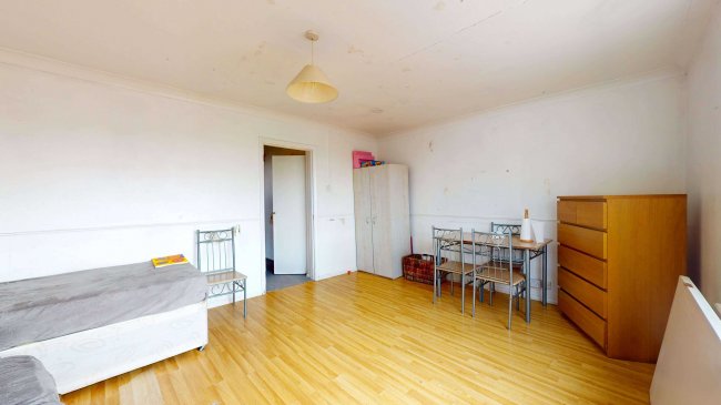 6 Brownlow Lodge, Brownlow Road, Bounds Green, London, N11 2BL 8