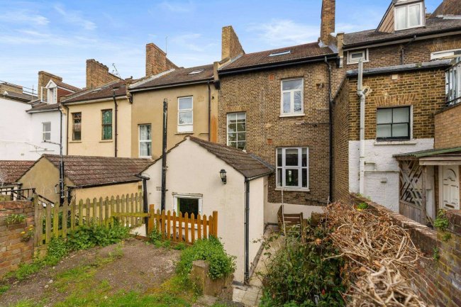 8B Vicarage Park, Greenwich, London SE18 7SX 7