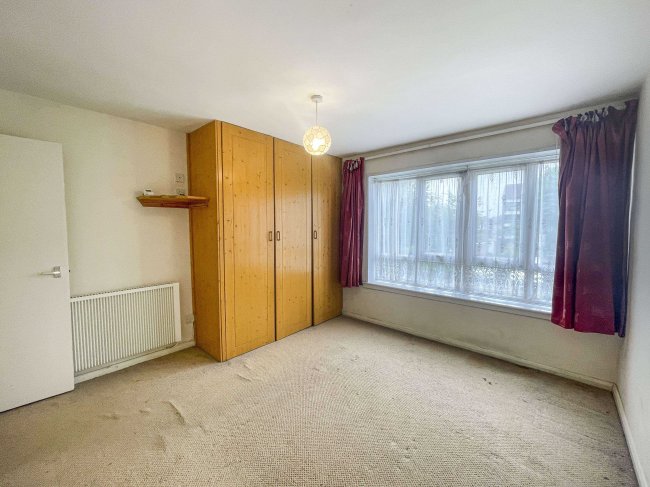 165 Stourton Avenue, Feltham, Middlesex, TW13 6LD 1