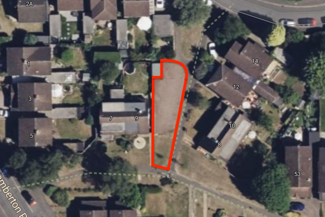 Land adjoining 9 Camberton Road Leighton Buzzard LU7 2UN 7