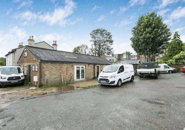 The Rail View, 188 Selsdon Road and 63 Jarvis Road, South Croydon, CR2 6PL 2