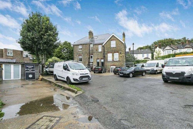 The Rail View, 188 Selsdon Road and 63 Jarvis Road, South Croydon, CR2 6PL 2