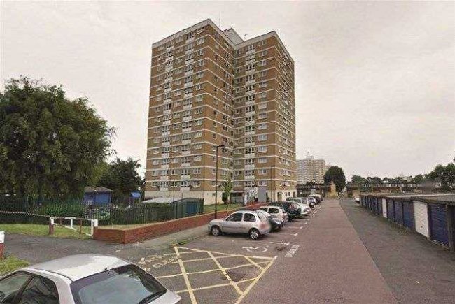 Flat 34, Newbury House, Partridge Way, London, Haringey, N22 8DX 2