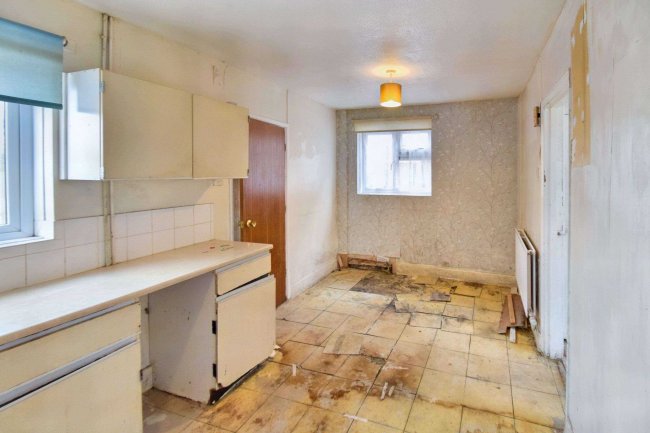 17 Witts Lane, Purton, Swindon, Wiltshire SN5 4ER 3