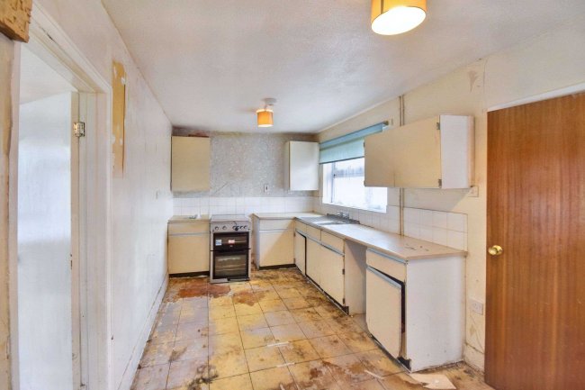 17 Witts Lane, Purton, Swindon, Wiltshire SN5 4ER 3