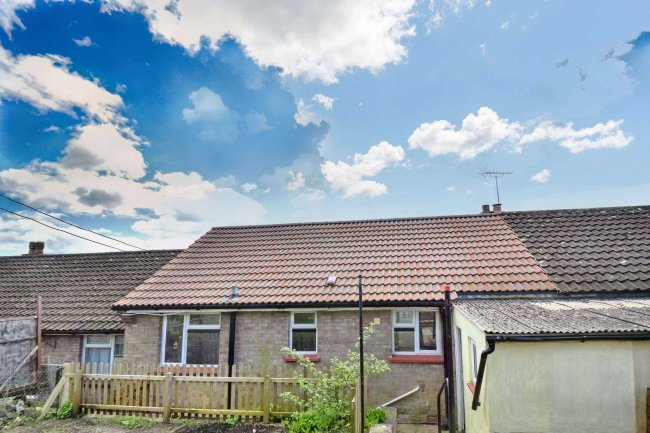 16 Downs View, Royal Wootton Bassett, Swindon, Wiltshire, SN4 8AD 1