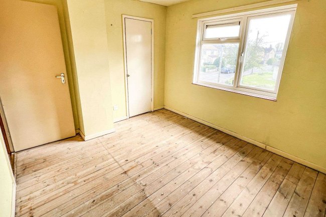 7 Tupman Road, Corsham, Wiltshire, SN13 0AA 1