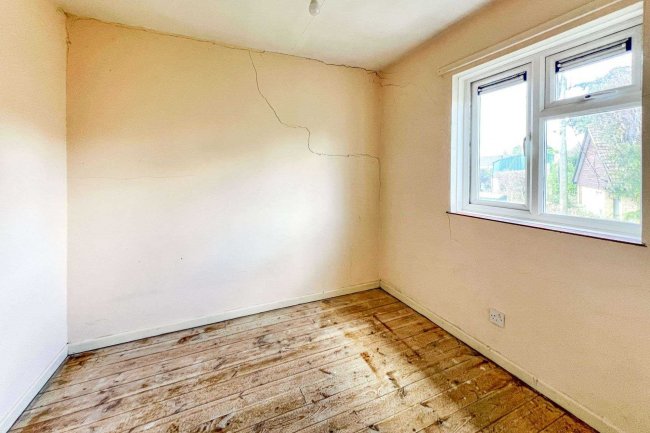 7 Tupman Road, Corsham, Wiltshire, SN13 0AA 1