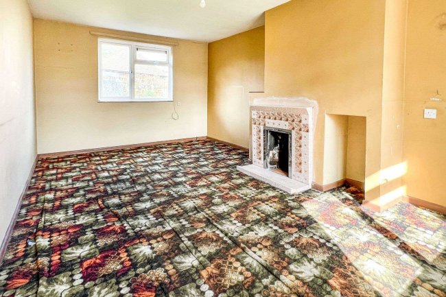 7 Tupman Road, Corsham, Wiltshire, SN13 0AA 1