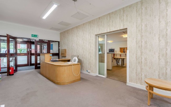 The Red House, Bury Road, Huntingdon, Cambridgeshire PE26 1NA 8