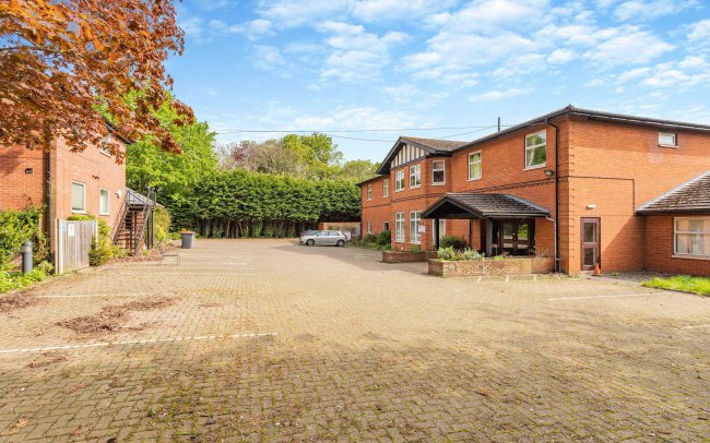 The Red House, Bury Road, Huntingdon, Cambridgeshire PE26 1NA 8