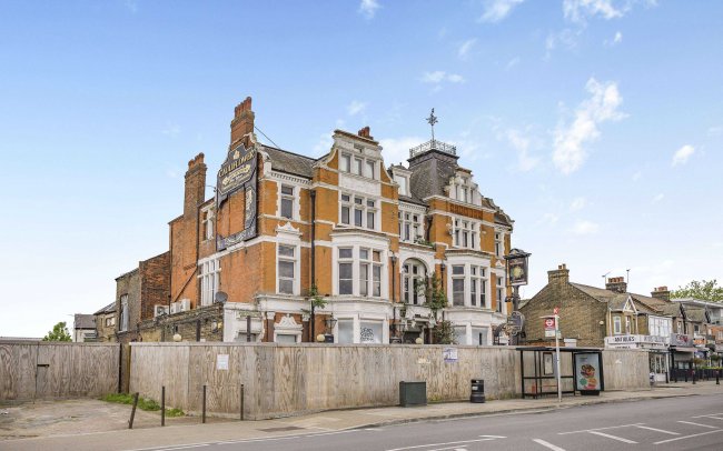 The Former Cauliflower Public House, 553 High Road, Ilford, London IG1 1TZ 6
