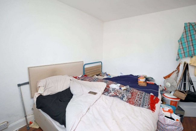 9A Alandale Drive, Northwood, Pinner, HA5 3UP 1