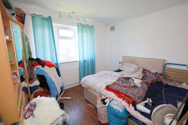 9A Alandale Drive, Northwood, Pinner, HA5 3UP 1