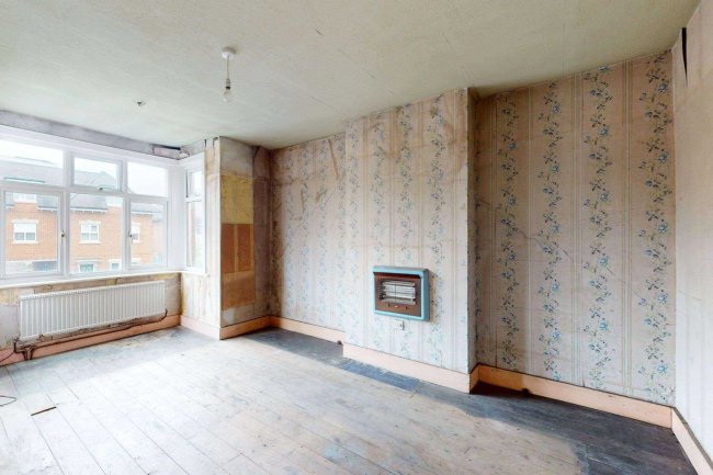 35 Forlease Road, Maidenhead, SL6 1RX 7