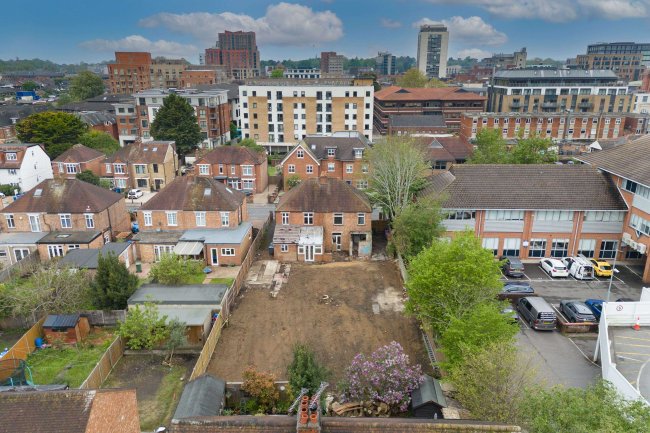 33 Forlease Road, Maidenhead, SL6 1RX 8