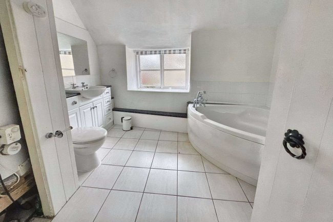 68 West Street, Kings Cliffe, Peterborough, PE8 6XA 3