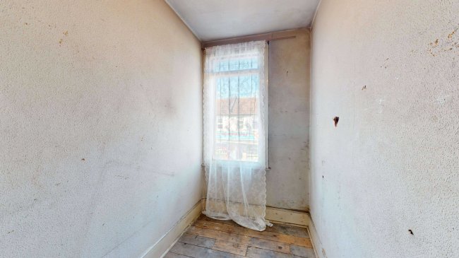 172 Montagu Road, Edmonton, London, N18 2NP 5