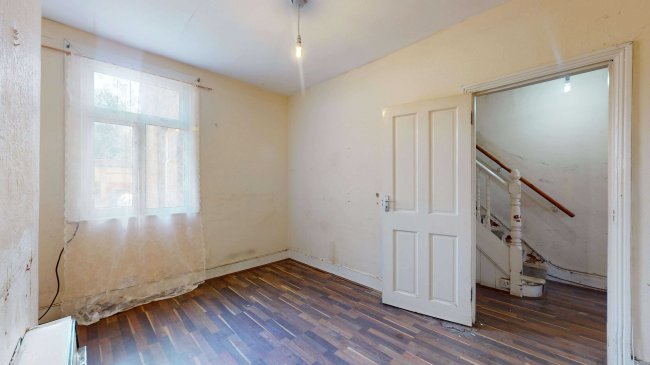 172 Montagu Road, Edmonton, London, N18 2NP 5