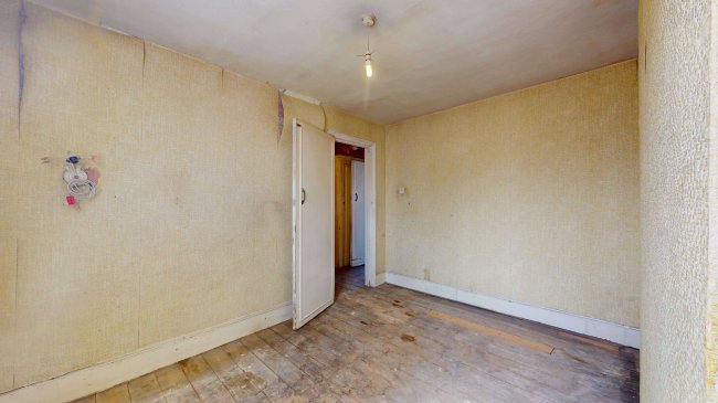 172 Montagu Road, Edmonton, London, N18 2NP 5