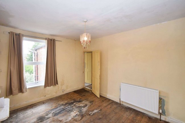 41 South Oak Street, Burton-on-Trent, East Staffordshire, DE14 3PH 5