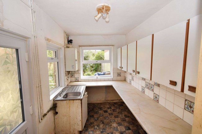 41 South Oak Street, Burton-on-Trent, East Staffordshire, DE14 3PH 5