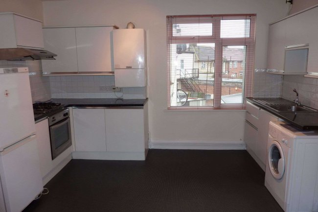 78-80 Wood Lane, Dagenham, Essex, RM8 2NT 3